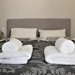 Khibra 1 Apartment Volos