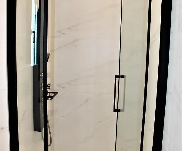 Apartment Khibra 1 *